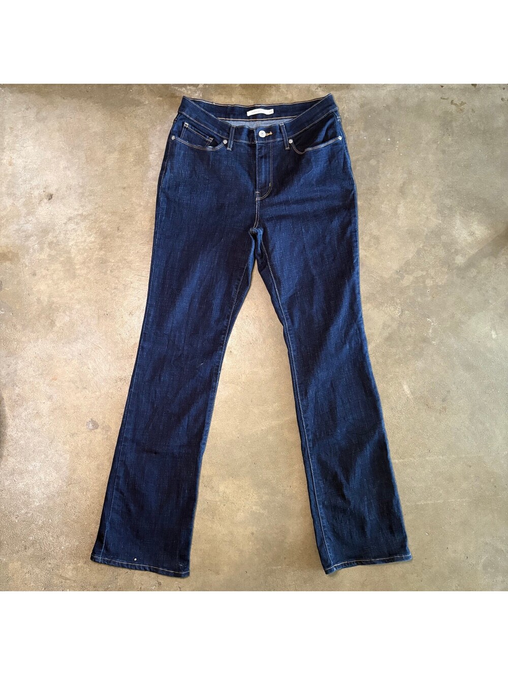 Levi Strauss & Co. Classic Women's Bootcut Dark Blue Denim Jeans Size 29